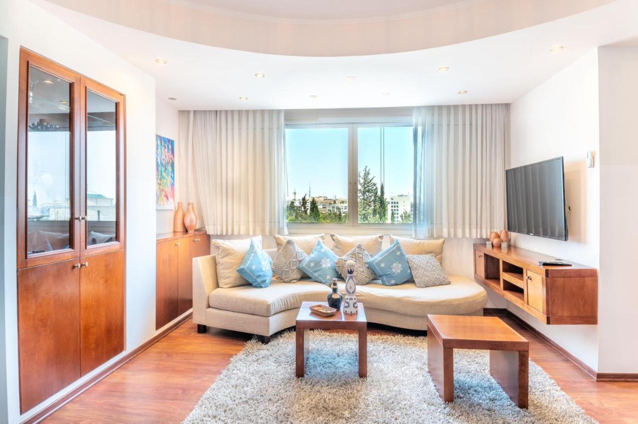 Art Apartment In Mamila - Art & View エルサレム エクステリア 写真
