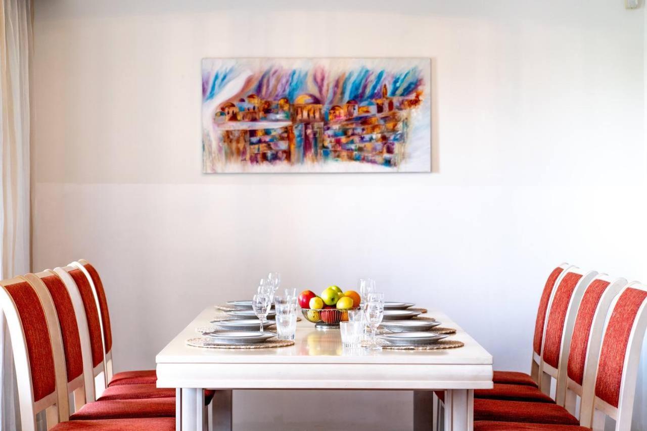 Art Apartment In Mamila - Art & View エルサレム エクステリア 写真