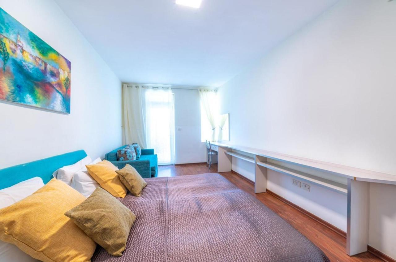 Art Apartment In Mamila - Art & View エルサレム エクステリア 写真